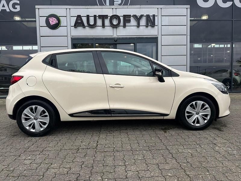 Beigemetal Brugt 2016 Renault Clio IV Expression Hatchback | 48.800 kr. (Fair pris) - Billede 1/4