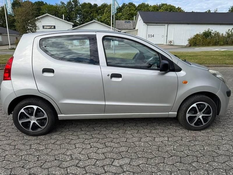 Brugt Nissan Pixo 68 HK (50 kW) 2009 Hatchback