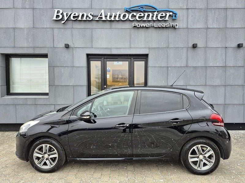 Brugt Peugeot 208 Allure Sky 82 HK (60 kW) 2016 Sort Hatchback