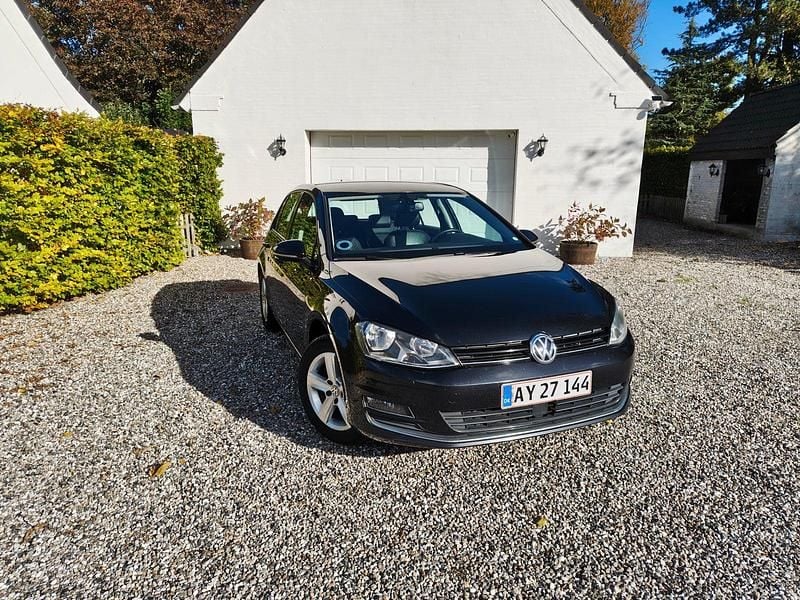 Sortmetal Brugt 2015 VW Golf VII Highline Hatchback | 64.900 kr. (Lidt for dyr) - Billede 1/4