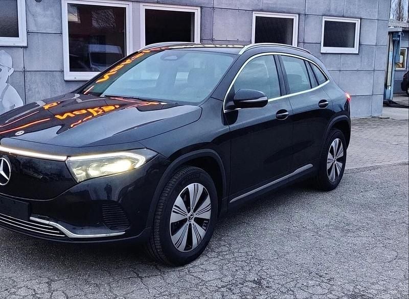 Sort Brugt 2024 Mercedes EQA250 Advanced SUV | 319.900 kr. (Dyr) - Billede 1/4