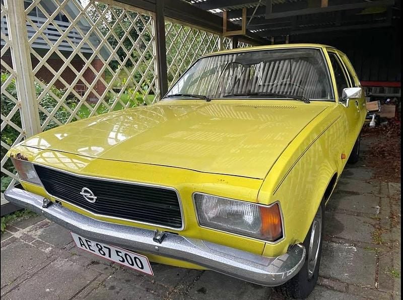 Gul Brugt 1974 Opel Rekord Sedan | 39.999 kr. - Billede 1/4