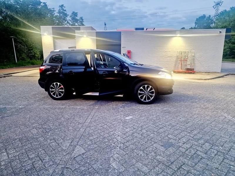 Lilla/violet Brugt 2013 Nissan Qashqai SUV | 50.000 kr. (God pris) - Billede 1/4