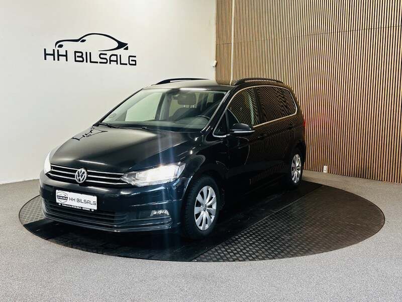 Sort Brugt 2017 VW Touran Comfortline MPV | 149.700 kr. (Fair pris) - Billede 1/4