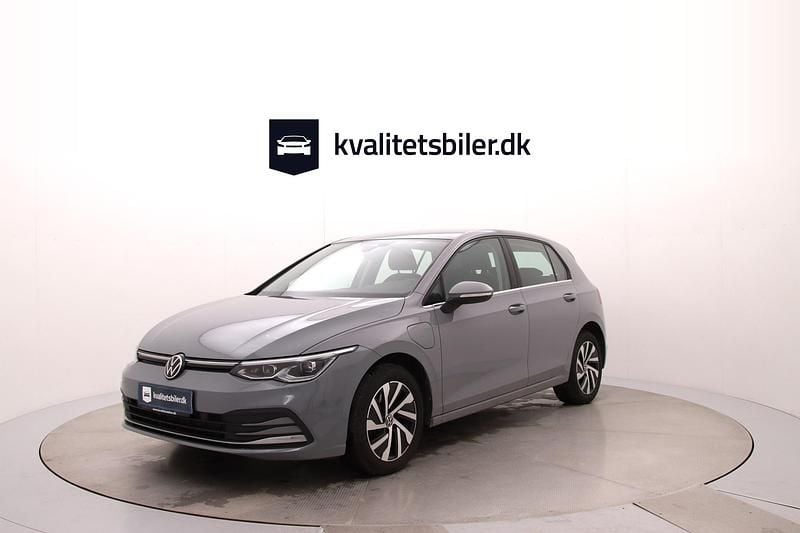 Grå Brugt 2022 VW Golf VIII Hatchback | 209.900 kr. (Fair pris) - Billede 1/4