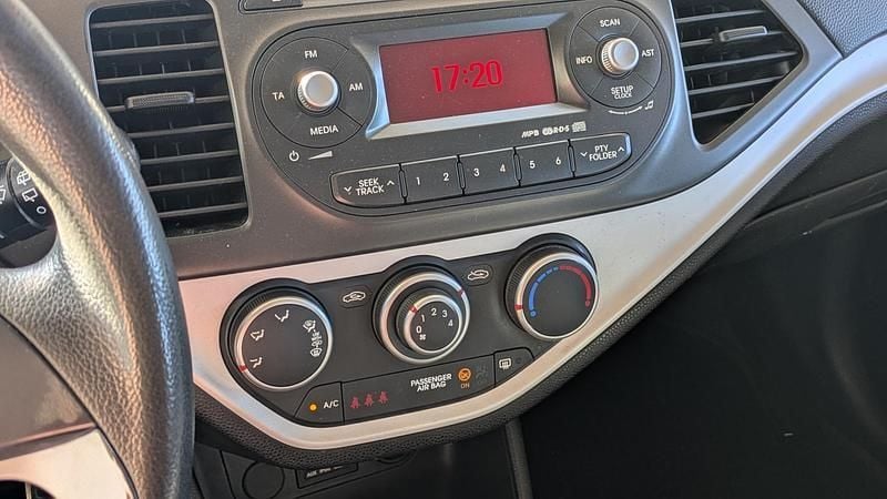 Grå Brugt 2013 Kia Picanto Motion Hatchback | 38.000 kr. (Fair pris) - Billede 1/9