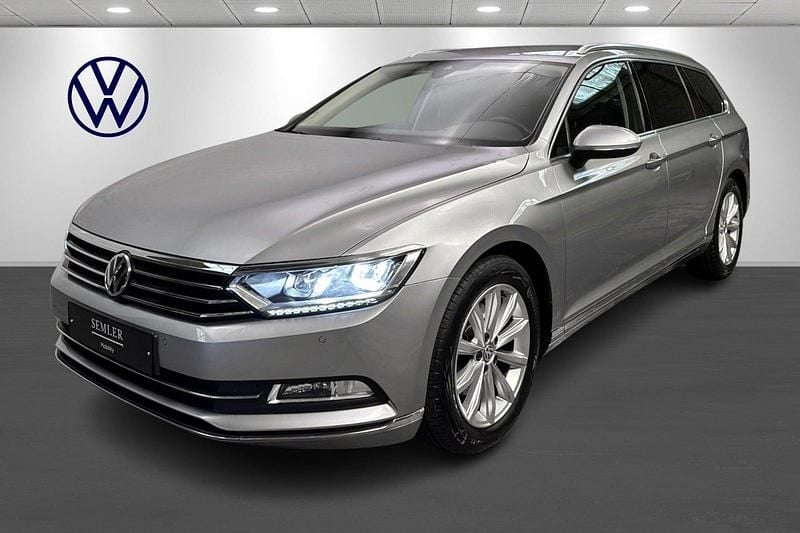 Champagnemetal Brugt 2018 VW Passat Highline Stationcar | 209.900 kr. (God pris) - Billede 1/4