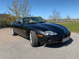 Jaguar XK8