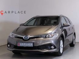 Toyota Auris Hybrid