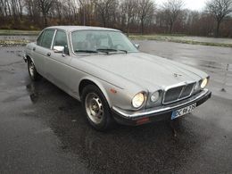 Jaguar XJ6