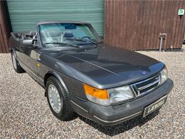 Saab 900