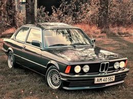 BMW 320