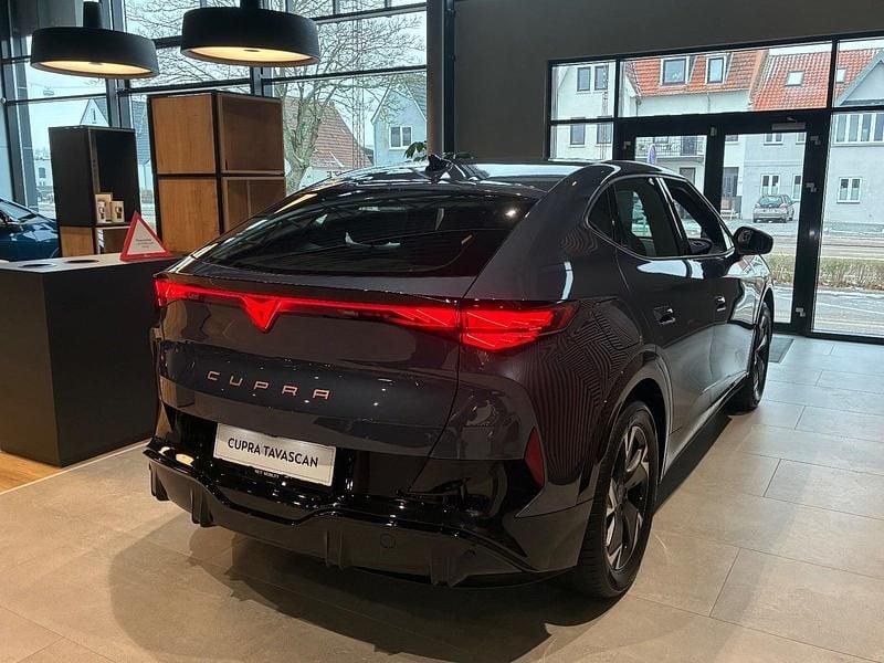 Ny Cupra Tavascan 210 kW (286 HK) 2025 Mørkblå SUV