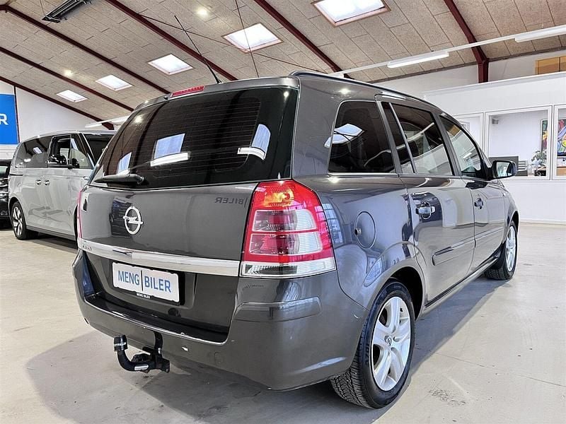 Brugt Opel Zafira Limited 140 HK (102 kW) 2010 MPV