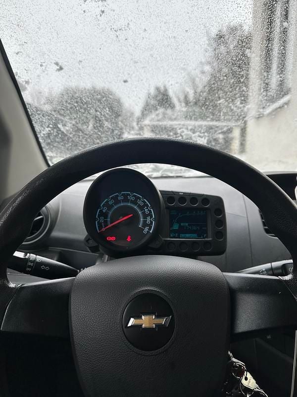 Brugt Chevrolet Spark Life 68 HK (50 kW) 2012 Sort Hatchback