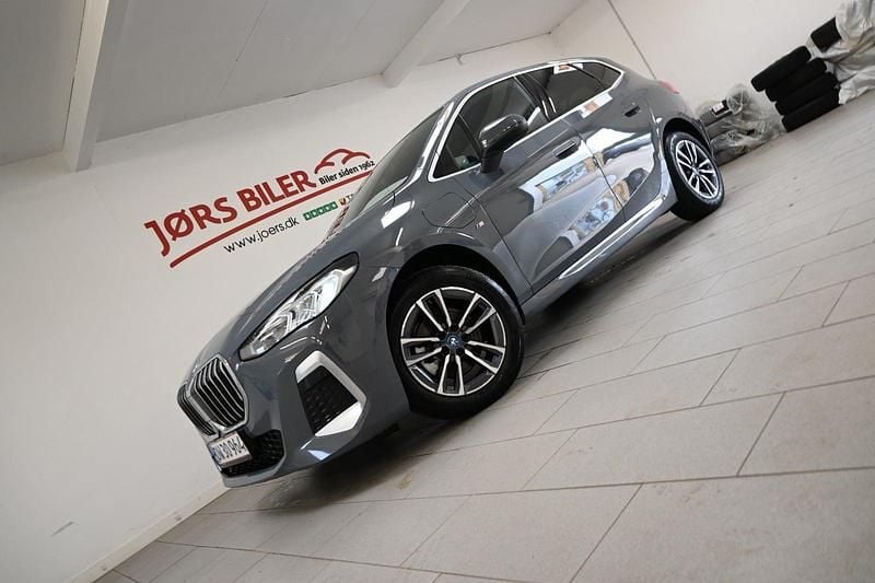 Gråmetal Brugt 2023 BMW 225 Active Tourer M Sport MPV | 299.800 kr. (Fair pris) - Billede 1/4