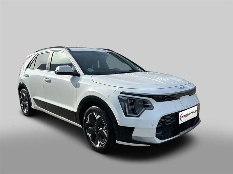 Snow white pearl Brugt 2023 Kia e-Niro SUV | 259.900 kr. (Dyr) - Billede 1/4