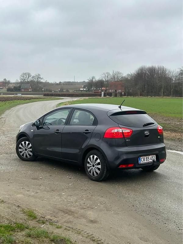 Brugt Kia Rio 75 HK (55 kW) 2013 Hatchback