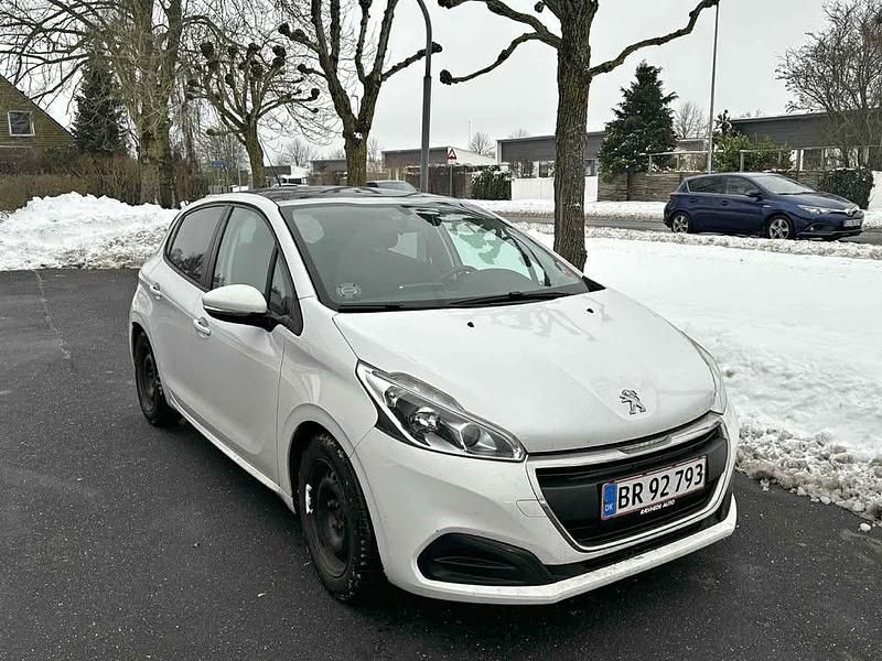 Brugt Peugeot 208 Allure Sky 100 HK (73 kW) 2016 Hvid Hatchback