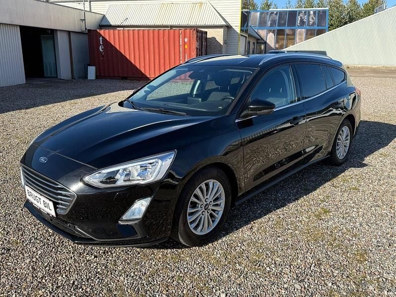 Sortmetal Brugt 2018 Ford Focus Titanium Stationcar | 129.900 kr. (Lidt for dyr) - Billede 1/4