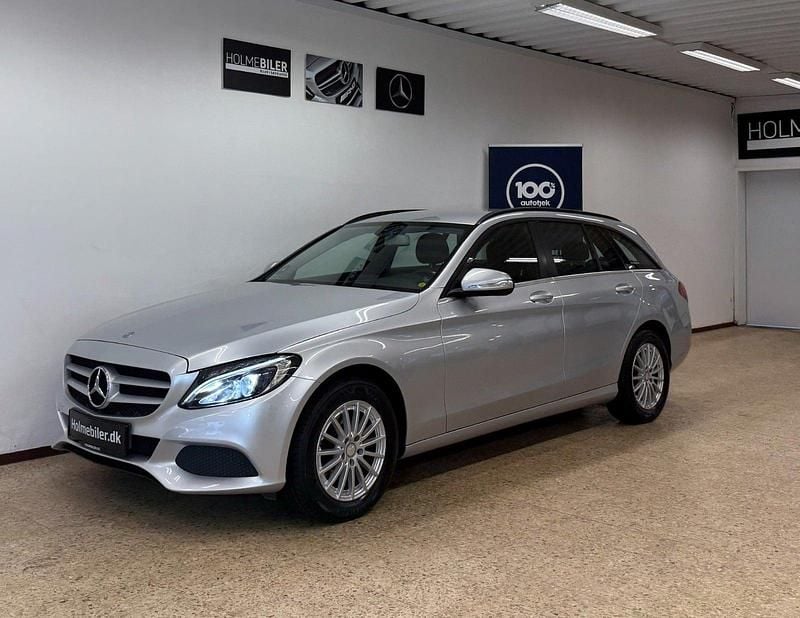Sølvmetal Brugt 2015 Mercedes C200 Avantgarde Stationcar | 159.900 kr. (God pris) - Billede 1/4