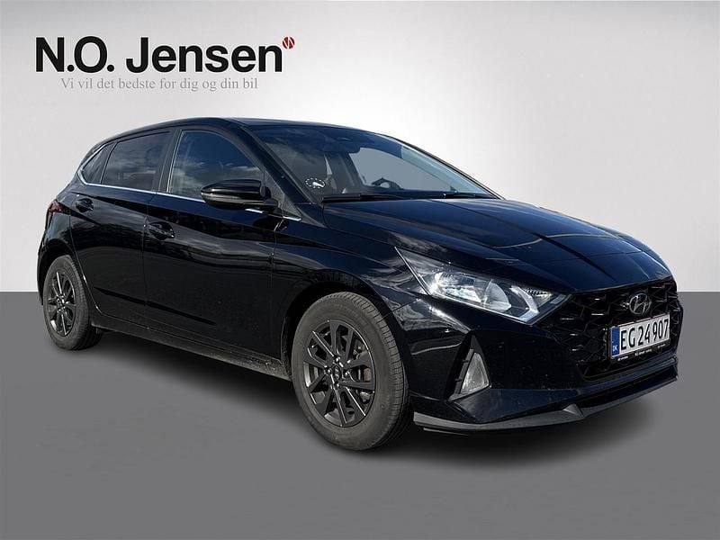 Farve ……………………………………………………………………. sortmetal Brugt 2020 Hyundai i20 Comfort | 139.900 kr. (Dyr) - Billede 1/4