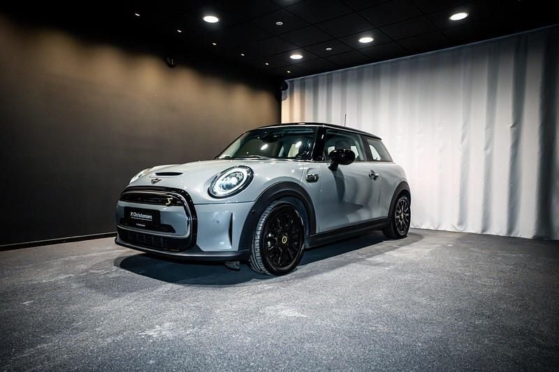 Brugt Mini Cooper SE 135 kW (184 HK) 2022 Farve: grå Hatchback