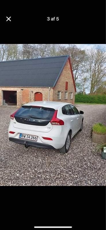 Hvid Brugt 2012 Volvo V40 Hatchback | 65.000 kr. - Billede 1/4