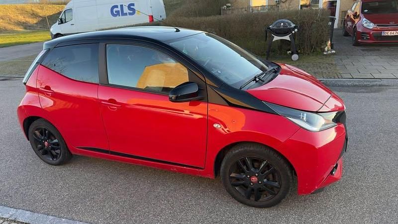 Brugt Toyota Aygo 2015 Rød Hatchback