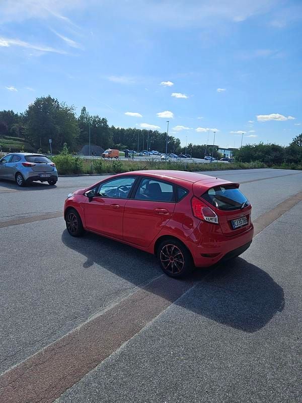 Rød Brugt 2016 Ford Fiesta Trend+ Hatchback | 63.500 kr. (God pris) - Billede 1/6
