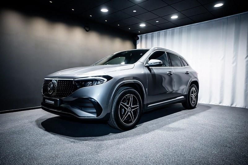 Farve: gråmetal Brugt 2025 Mercedes EQA250+ AMG SUV | 344.900 kr. (God pris) - Billede 1/4