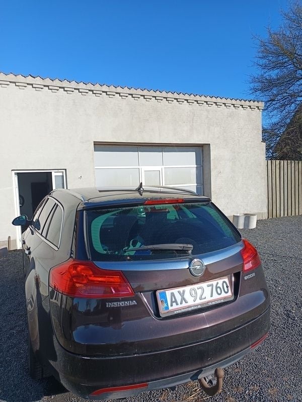 Brun Brugt 2012 Opel Insignia Eco Stationcar | 35.700 kr. (God pris) - Billede 1/5