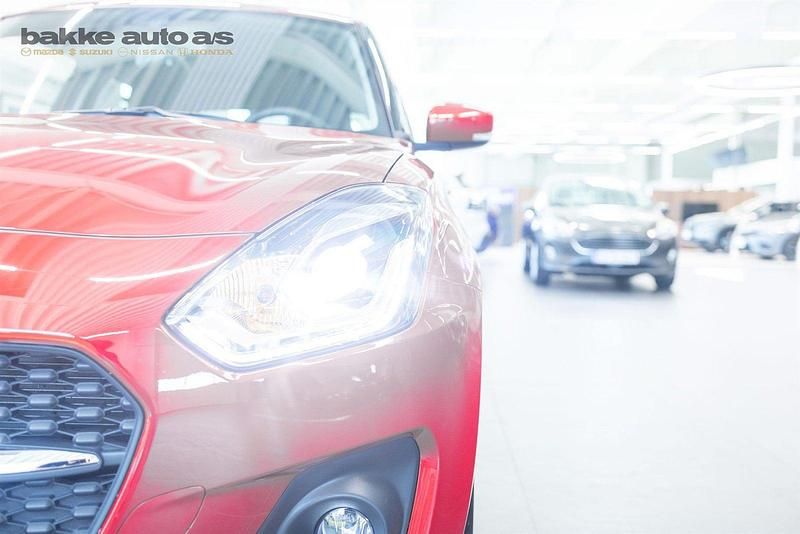 Brugt Suzuki Swift Exclusive 83 HK (61 kW) 2024 Rød Hatchback