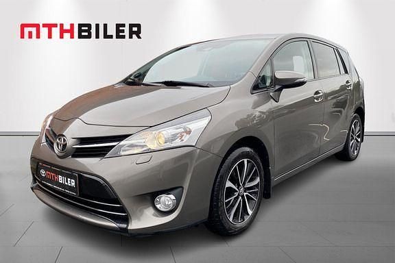 Grå Brugt 2016 Toyota Verso Multidrive S MPV | 129.900 kr. - Billede 1/4