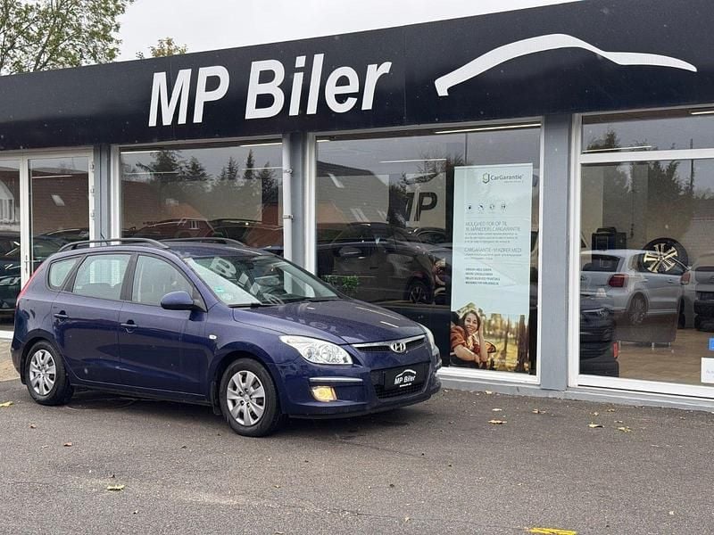 Mørkblåmetal Brugt 2009 Hyundai i30 Comfort Stationcar | 14.900 kr. - Billede 1/4