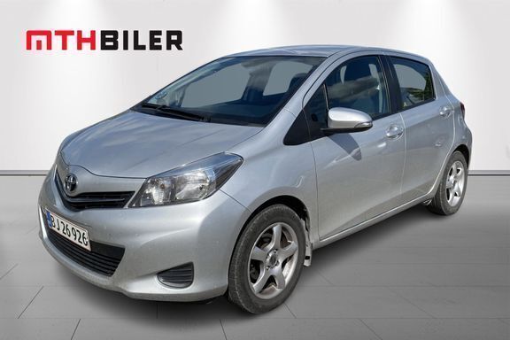 Bordeaux metal Brugt 2012 Toyota Yaris Touch Hatchback | 64.700 kr. (Lidt for dyr) - Billede 1/4