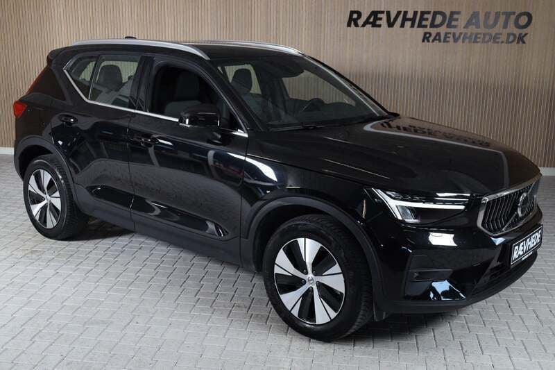 Sortmetal Brugt 2023 Volvo XC40 Plus SUV | 344.900 kr. (God pris) - Billede 1/4
