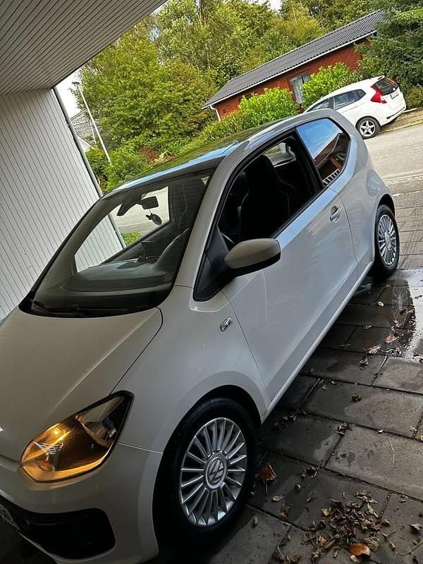 Brugt VW up! high up! 107 HK (78 kW) 2013 Hvid Hatchback