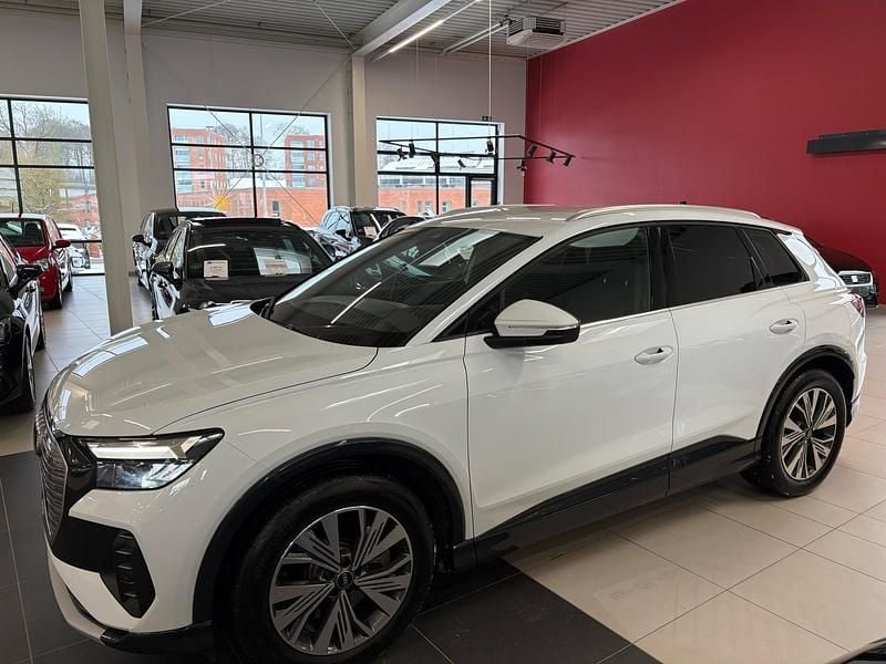 Brugt Audi Q4 e-tron 210 kW (286 HK) 2024 Nevada white metallic SUV