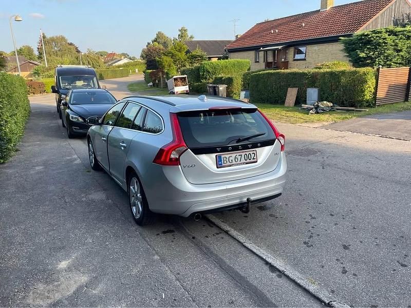 Brugt Volvo V60 Momentum 150 HK (110 kW) 2016 Grå Stationcar