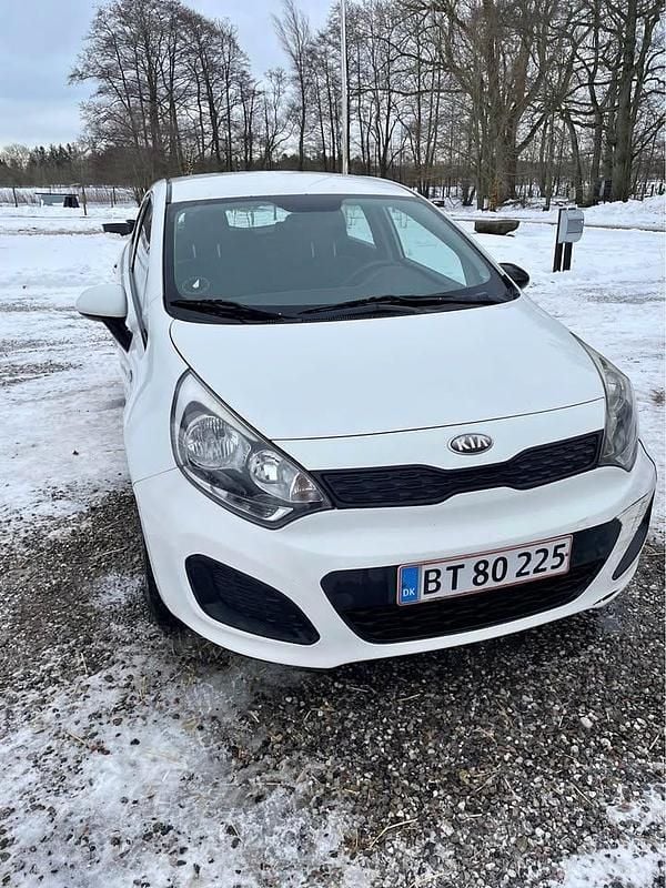 Brugt Kia Rio 75 HK (55 kW) 2013 Hvid MPV
