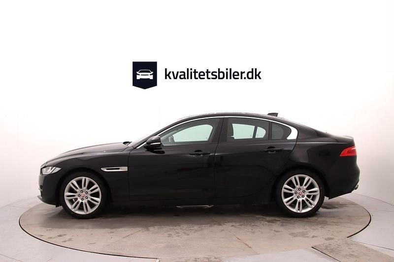 Brugt Jaguar XE Pure 180 HK (132 kW) 2018 Sort Sedan