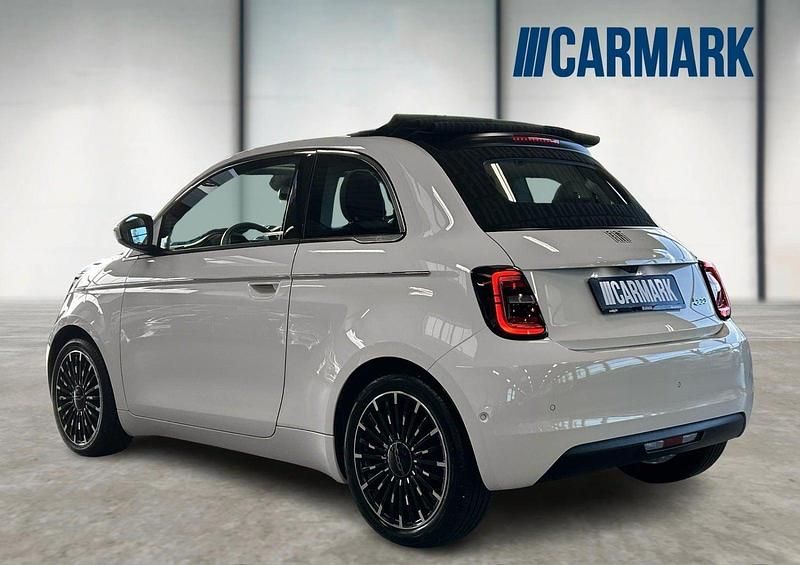 Brugt Fiat 500e La Prima 86 kW (118 HK) 2023 Sortmetal Cabriolet