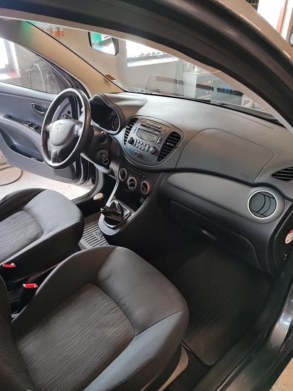 Brugt Hyundai i10 Comfort 86 HK (63 kW) 2013 Koksgrå Hatchback