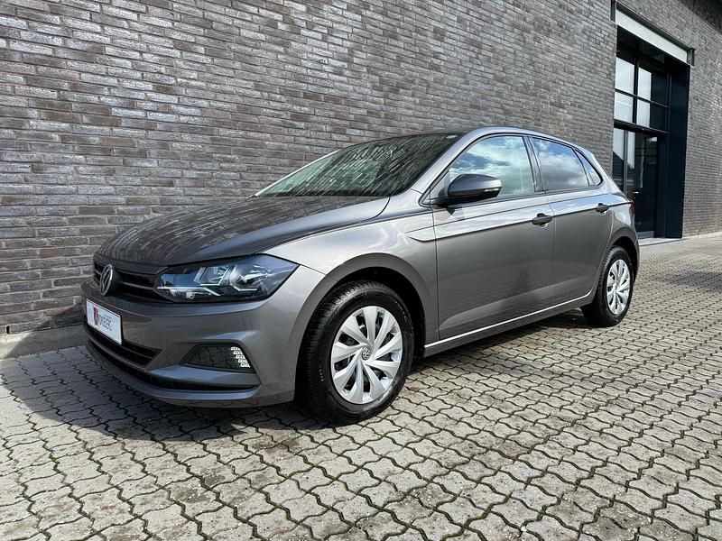 Limestone grå metallic Brugt 2019 VW Polo Comfortline Hatchback | 144.900 kr. (Fair pris) - Billede 1/4