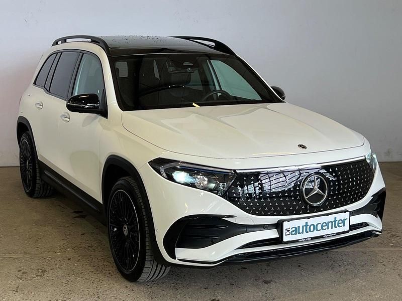Hvid Brugt 2025 Mercedes EQB300 AMG line SUV | 319.900 kr. - Billede 1/4