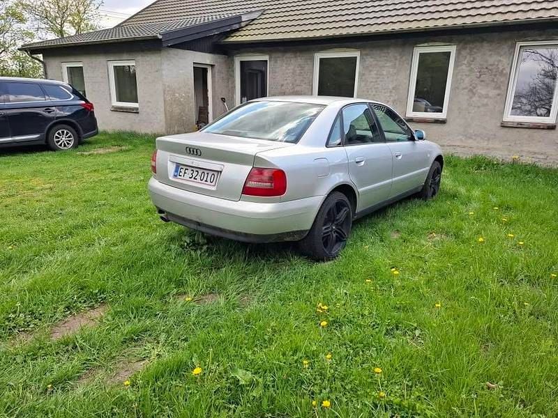 Brugt Audi A4 101 HK (74 kW) 1999 Sedan