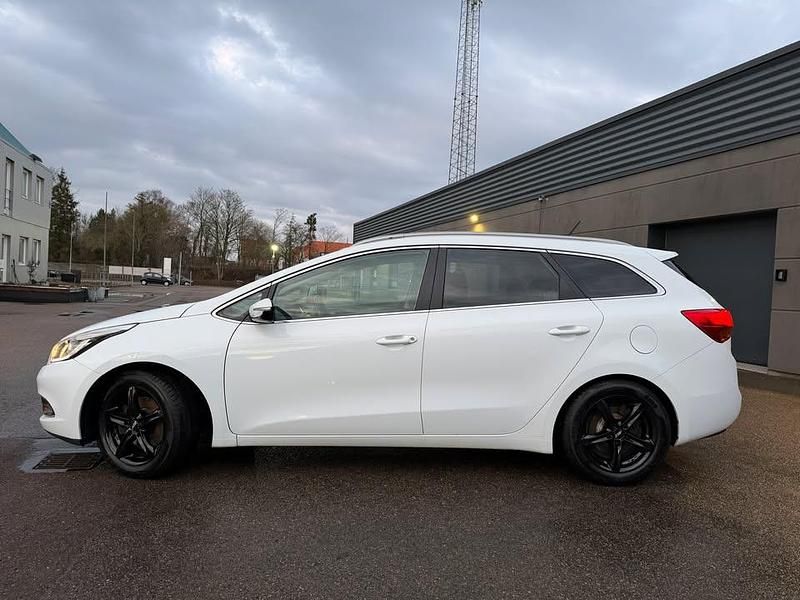 Brugt Kia Ceed Premium 128 HK (94 kW) 2013 Hatchback