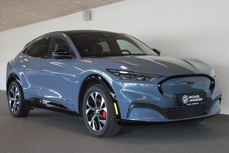 Blåmetal Brugt 2024 Ford Mustang Mach-E Extended Range SUV | 339.900 kr. (Lidt for dyr) - Billede 1/4