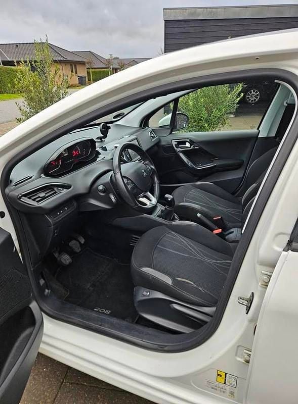 Brugt Peugeot 208 99 HK (72 kW) 2015 Hvid Hatchback